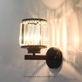 CristaLux-Kristall-Wandlampe-mit-moderner-Beleuchtung-gold-xlumina6