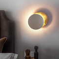 eclipse-wandlampe-sonnenfinsternis-design-modern-led-lampe-gold-schwarz-xlumina5