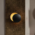 eclipse-wandlampe-sonnenfinsternis-design-modern-led-lampe-gold-schwarz-xlumina10