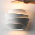 luminique-skandinavische-wandlampe-doppelte-lichtpunkte-eisen-modern-minimalistisch-xlumina