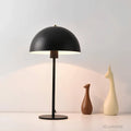 mushlite-led-tischlampe-pilzdesign-warmes-licht-elegant-metallic-finish-xlumina3