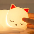 schlafkatze-led-nachtlicht-silikon-lampe-kinder-geschenk-bpa-frei-usb-xlumina2