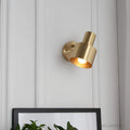 solluxe-minimalistische-wandleuchte-goldenes-metall-xlumina