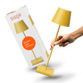 SIGOR Nuindie 2.0 - Dimmbare LED Akku-Tischlampe Indoor & Outdoor, IP54 spritzwassergeschützt, Höhe 38 cm, aufladbar mit USB-C, 12 h Leuchtdauer, sonnengelb