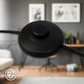BRILONER – Stehlampe als Deko im Wohnzimmer und Leselampe, Schwenkbare Lampe, Wohnzimmerlampe, Fußtaster, Indirekte Beleuchtung, Schwarz